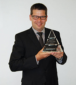 ept T Guglhoer Award.jpg